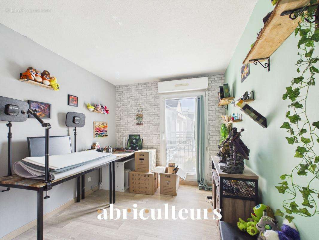 Appartement 3 pièces dernier étage avec balcon sans vis-à-vis en vente à Argenteuil 95100 - photo 12