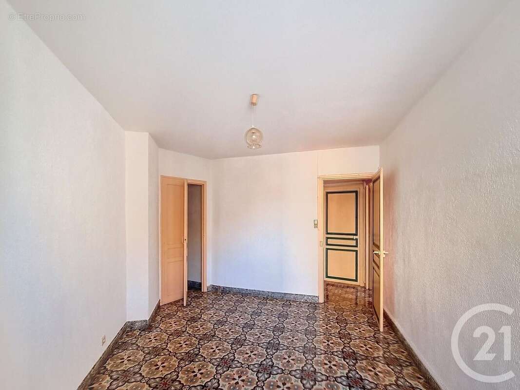 Maison à LATOUR-BAS-ELNE