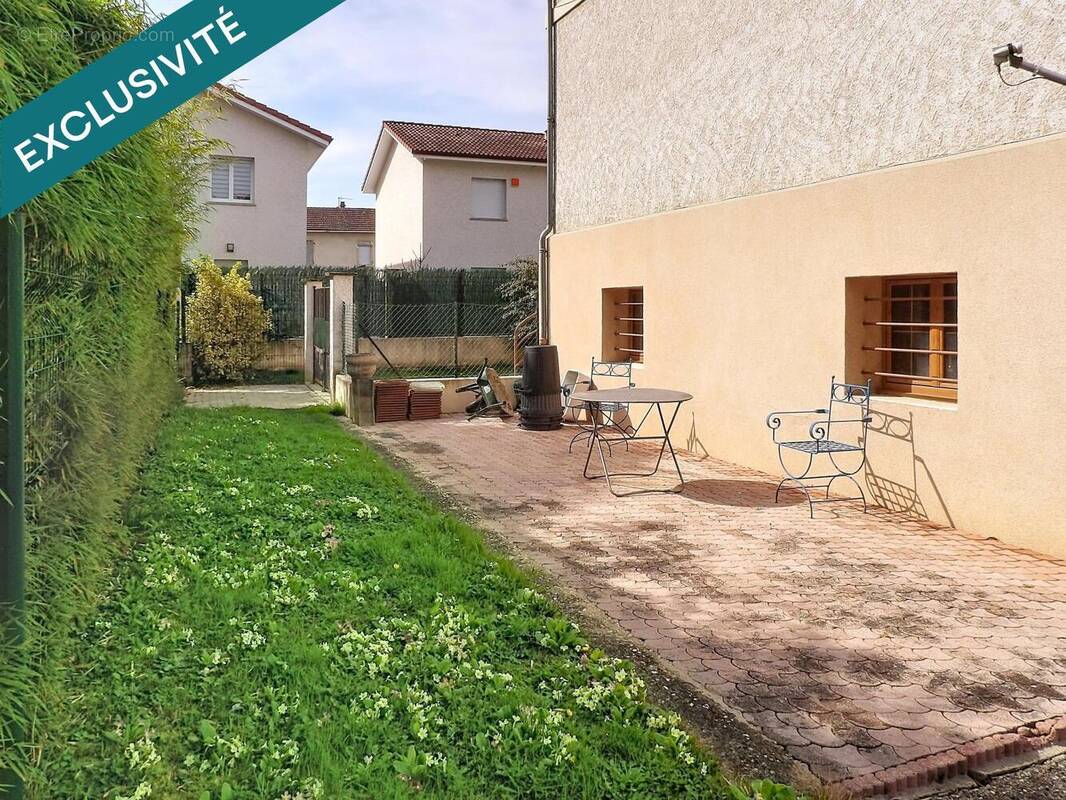 Photo 1 - Maison à SAINT-MARTIN-D'HERES