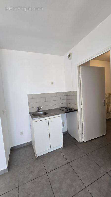 Appartement à MARSEILLE-3E