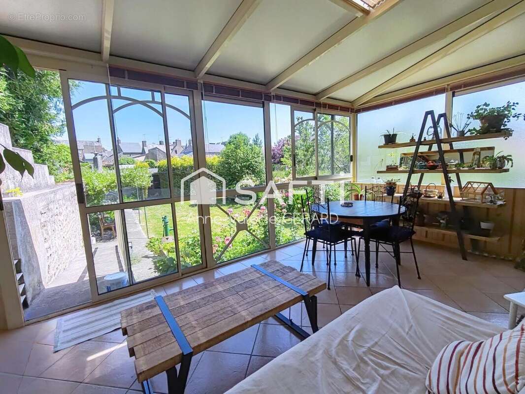 Photo 2 - Maison à FOUGEROLLES-DU-PLESSIS