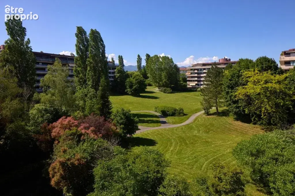 INVESTISSEMENT LOCATIF  Ferney-Voltaire  Résidence de Tourisme Zenitude Swiss Apparthotels - 5,67% de rentabilité - photo 13