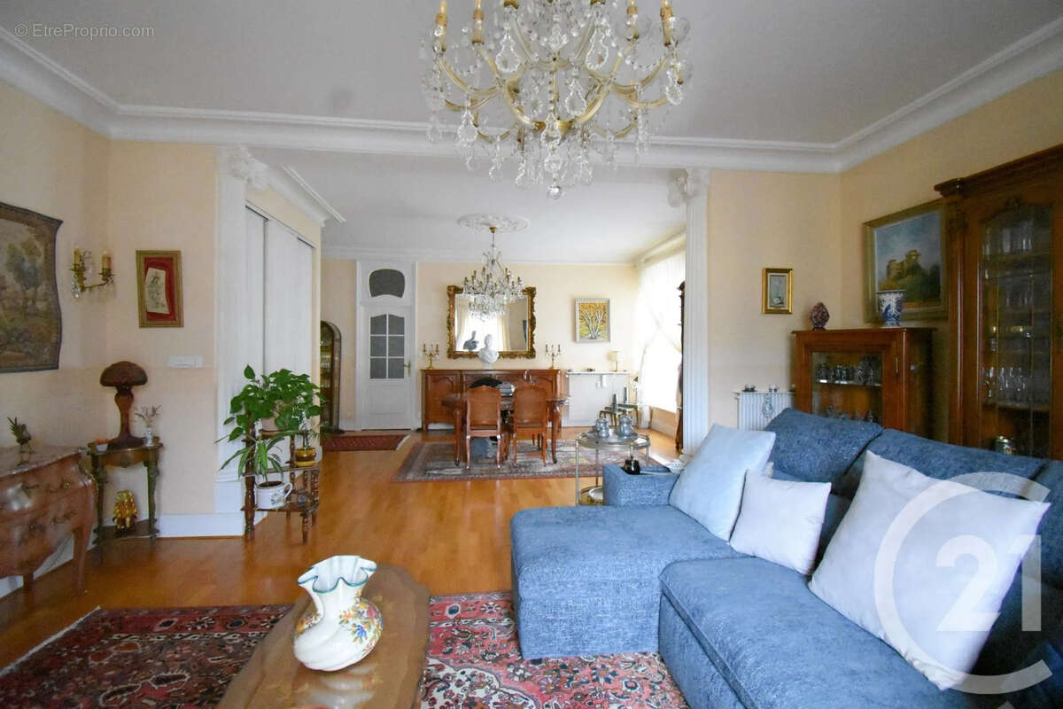 Appartement à VICHY