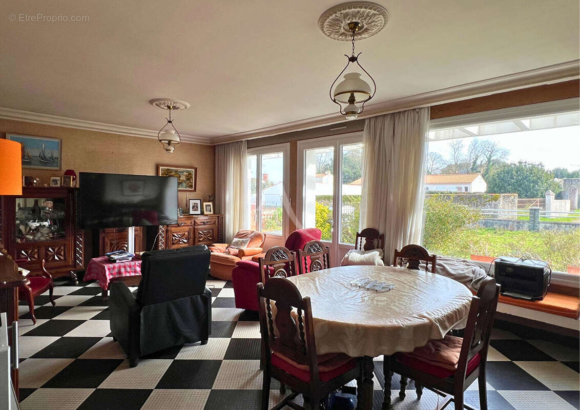 Maison à BEAUVOIR-SUR-MER