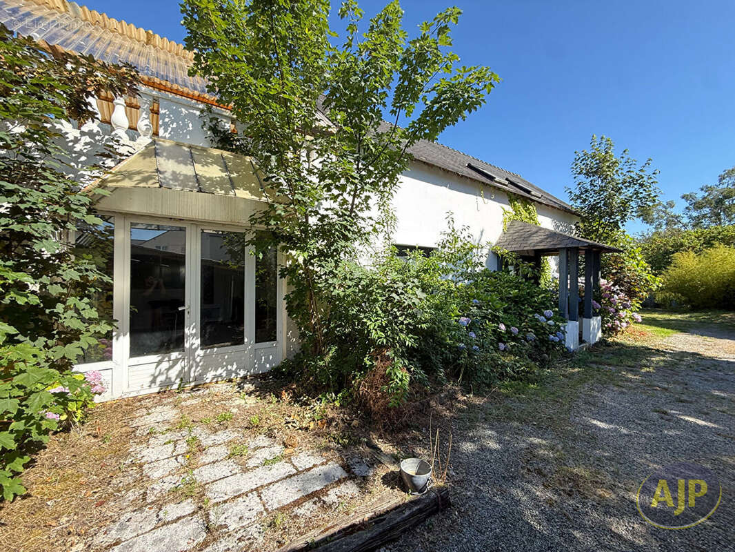 Maison à TREILLIERES