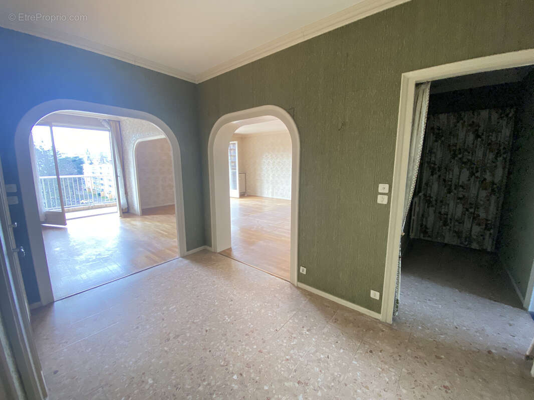 Appartement à SAINT-ETIENNE