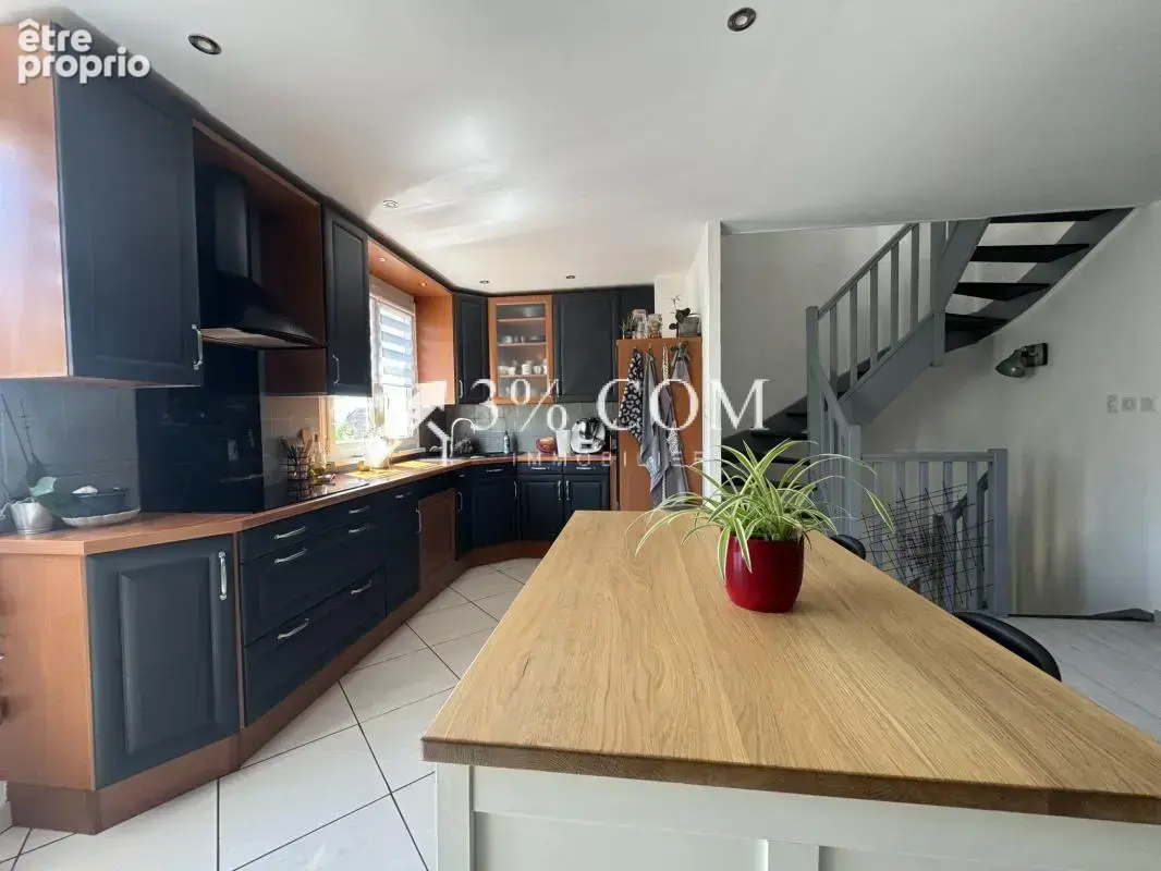 3%COM Charmant triplex avec 3 chambres  - 2 terrasses - gara - photo 8