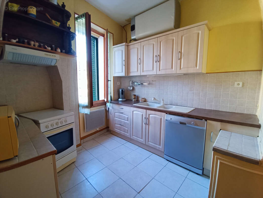 Maison à CASSAGNES-BEGONHES