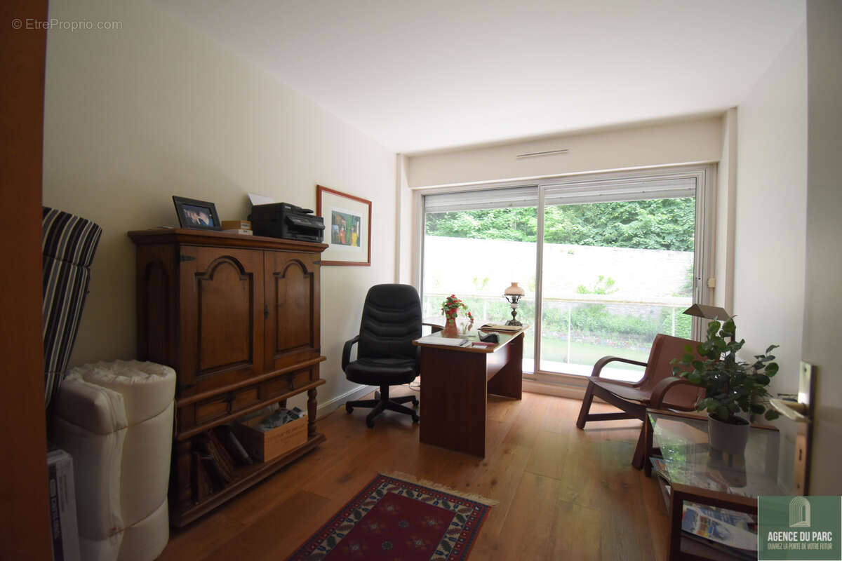 Appartement à VILLE-D'AVRAY