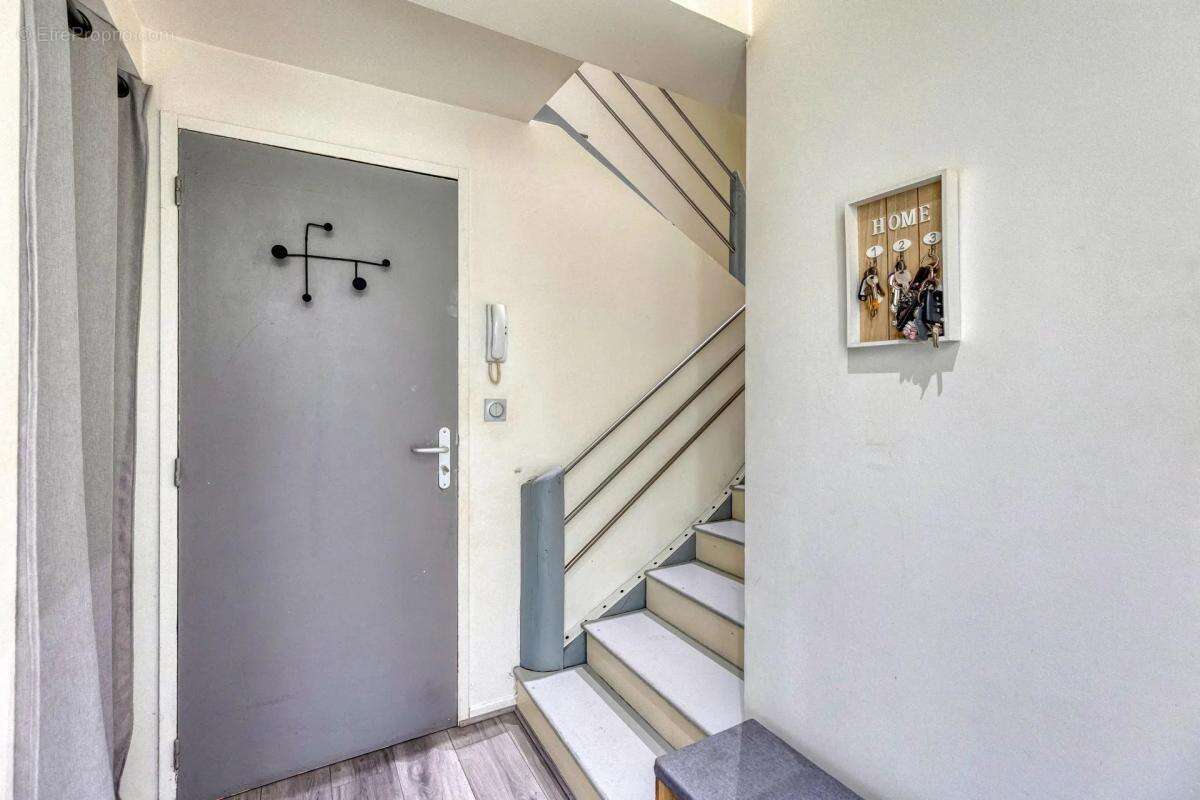 Appartement à SAINT-CASSIEN