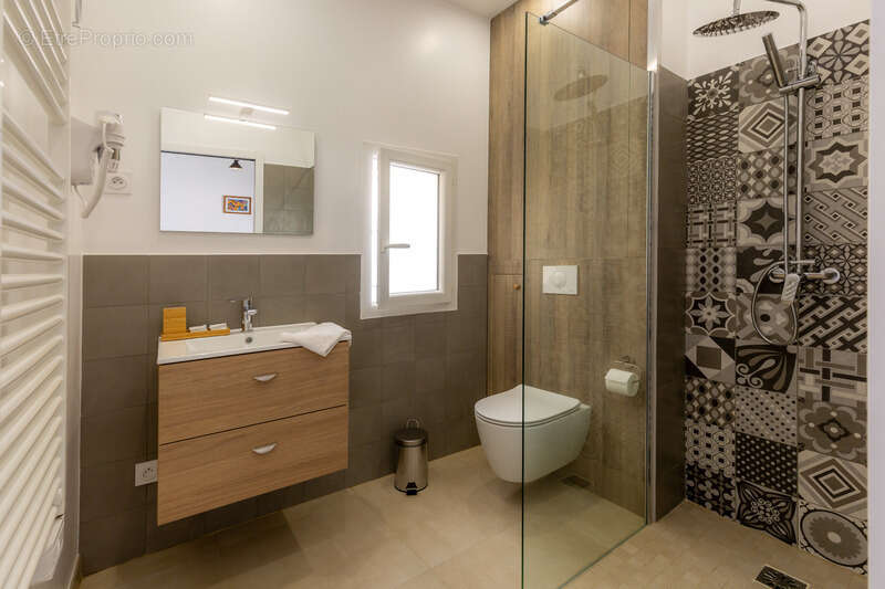 Appartement à FORCALQUIER