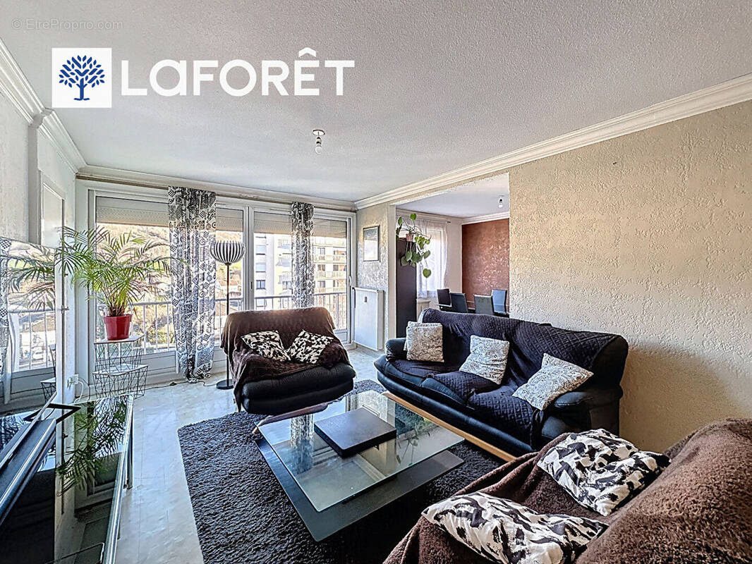 Appartement à BOURGOIN-JALLIEU