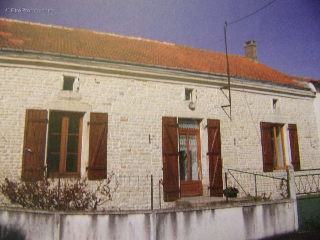 Maison à PAIZAY-NAUDOUIN-EMBOURIE
