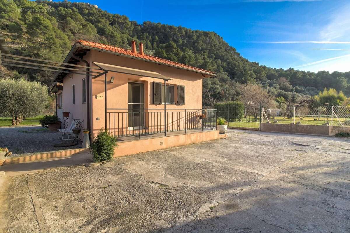 Maison à SAINT-MARTIN-DU-VAR