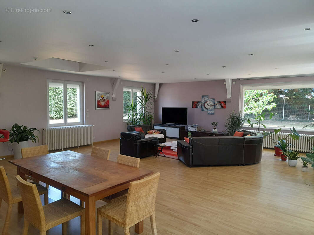 Maison à CHATEAU-GONTIER