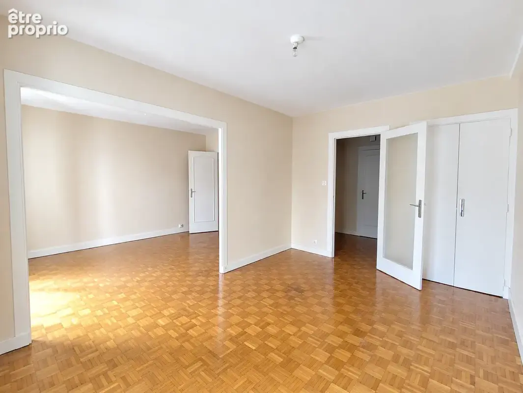 Clermont-Ferrand Centre : T3 de 72 m2 avec balcon, parking et cave - photo 5
