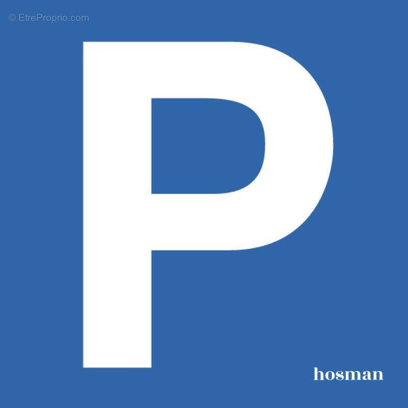 Parking à PARIS-18E