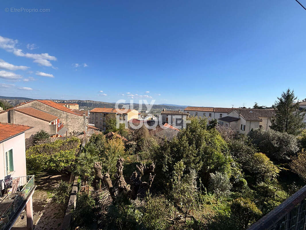 Appartement à AUBENAS