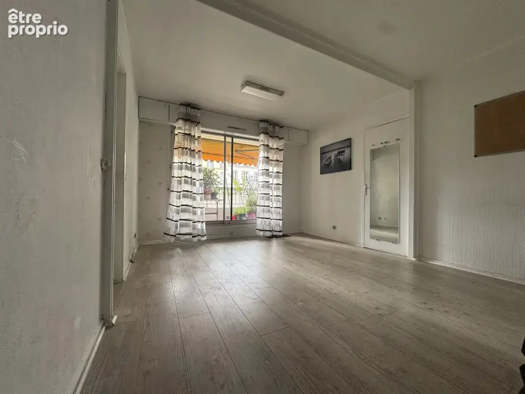 Haute ville à deux pas de l'opéra. 5 pièces 91m2. Grands extérieurs - photo 4