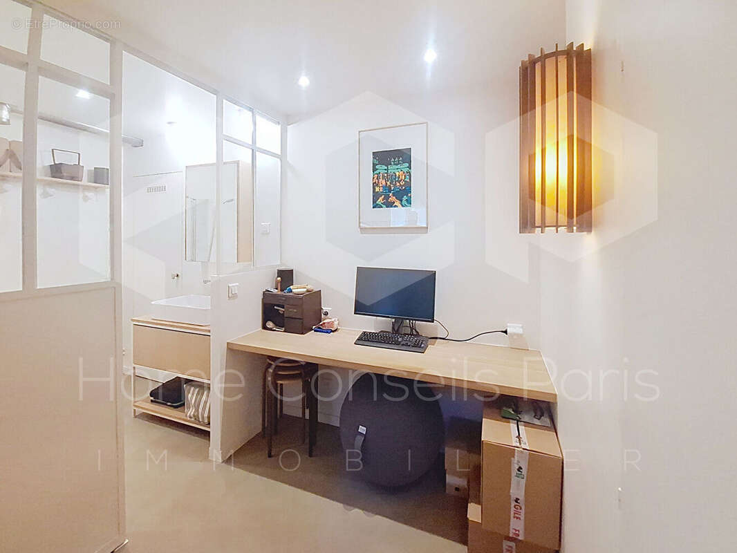 Appartement à PARIS-20E