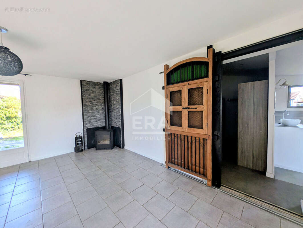 Maison familiale 125 m² 5 chambres Terrain arboré 820 m² Cazaux - photo 2