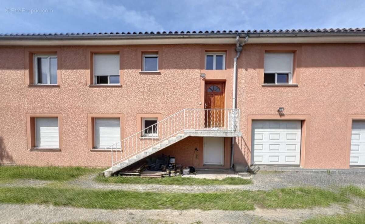 Maison à SAINT-GERMAIN-LAPRADE