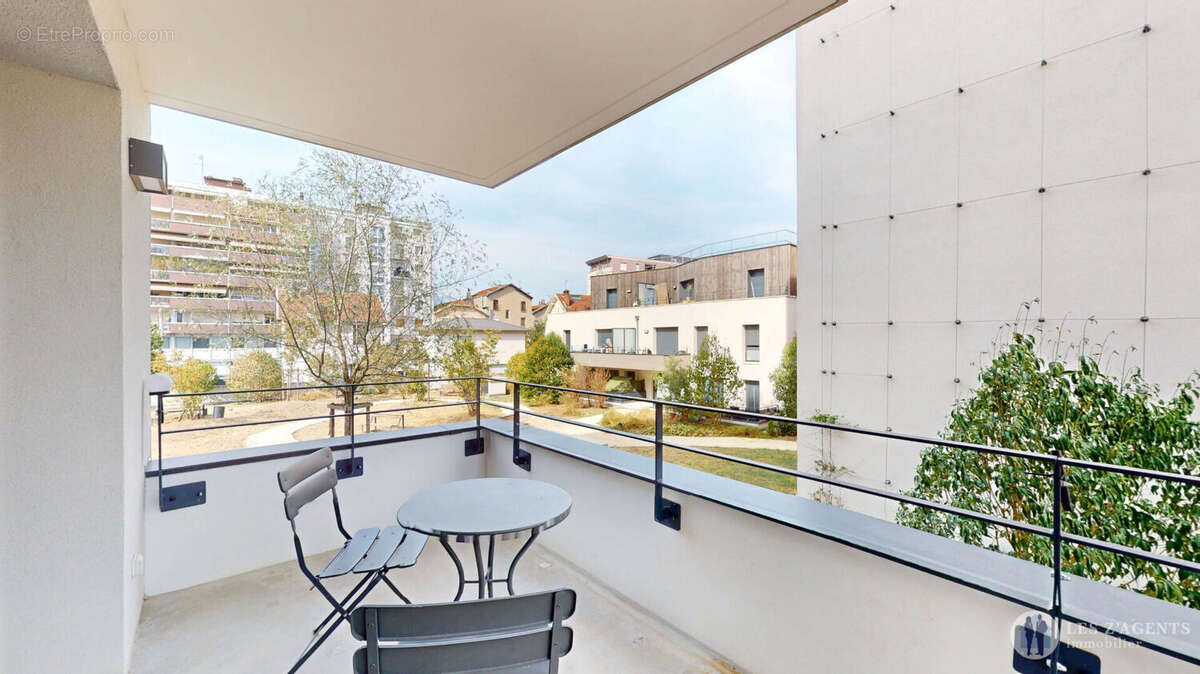 Appartement Grenoble T3 65m2 terrasse + garage - photo 7