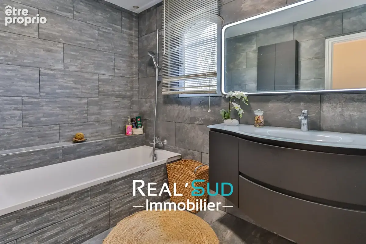 Sormiou, belle maison 5 pièces avec piscine - photo 12