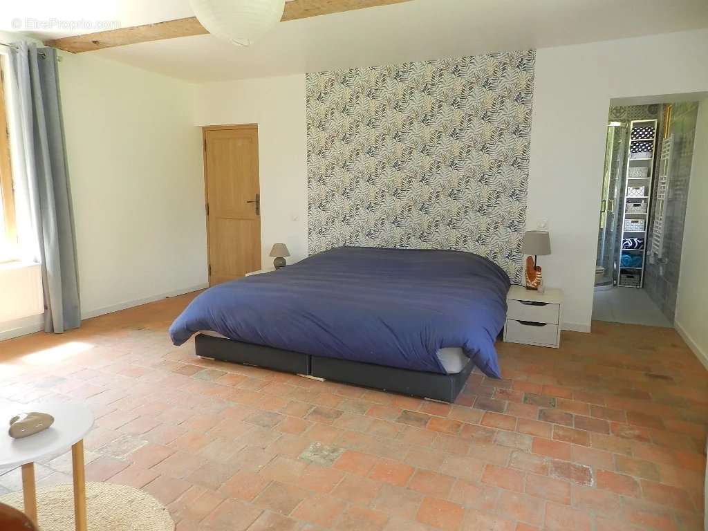 Maison à SAINT-PIERRE-SUR-DIVES