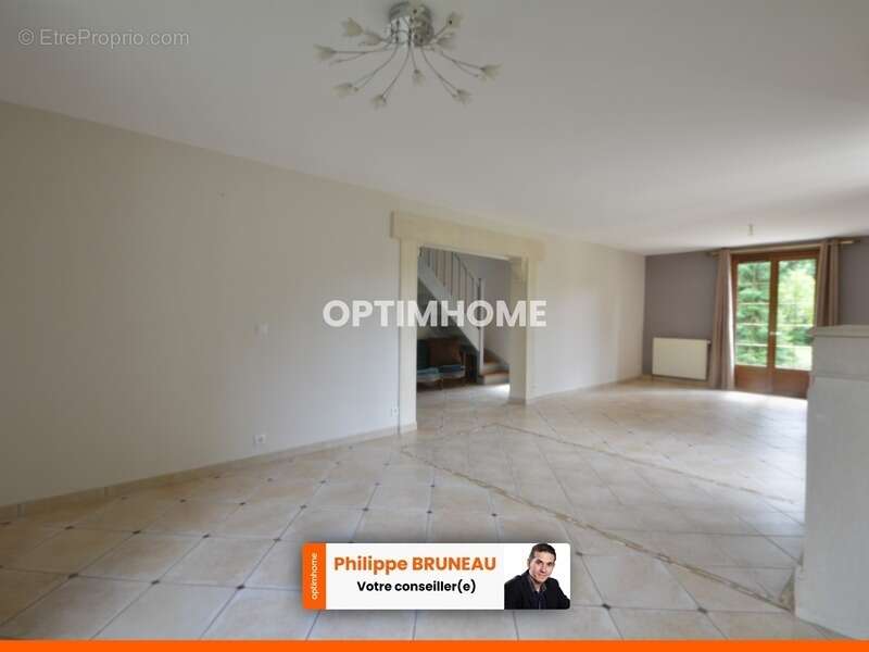 Maison à SYLVAINS-LES-MOULINS