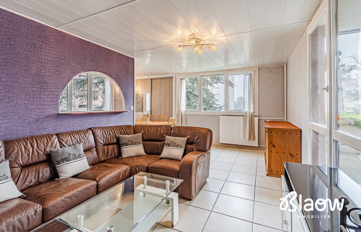 Appartement à DECINES-CHARPIEU