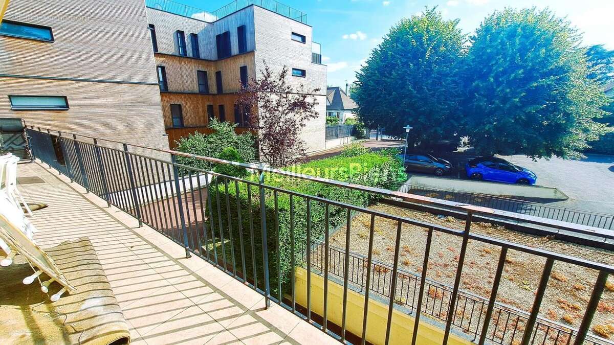 Appartement à ENGHIEN-LES-BAINS