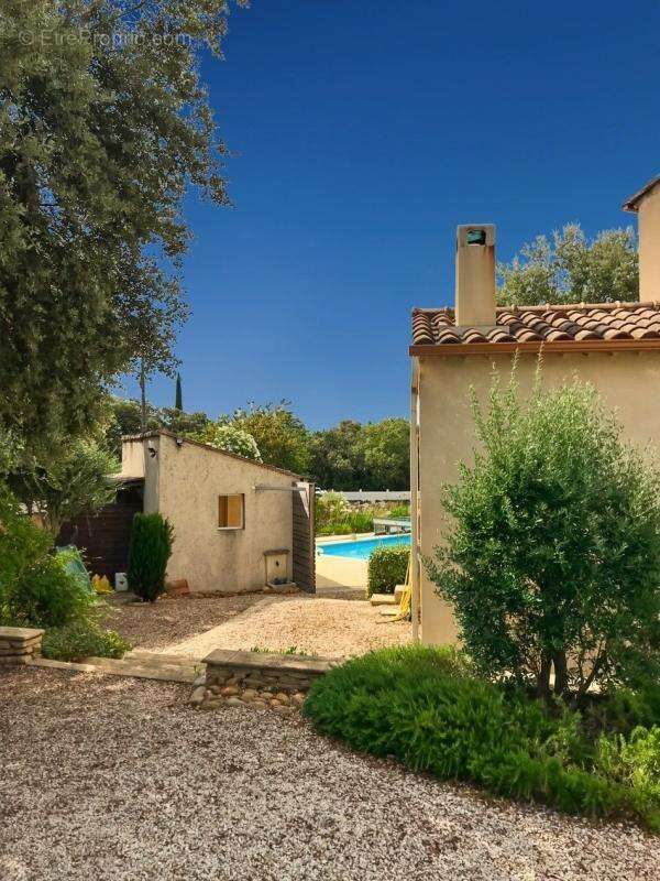 Maison à CASTILLON-DU-GARD