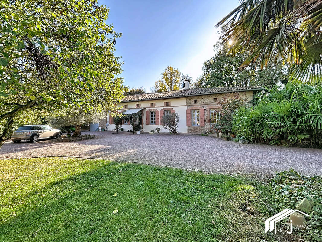 Maison à MENVILLE
