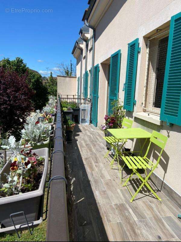 Appartement à HOUDAN