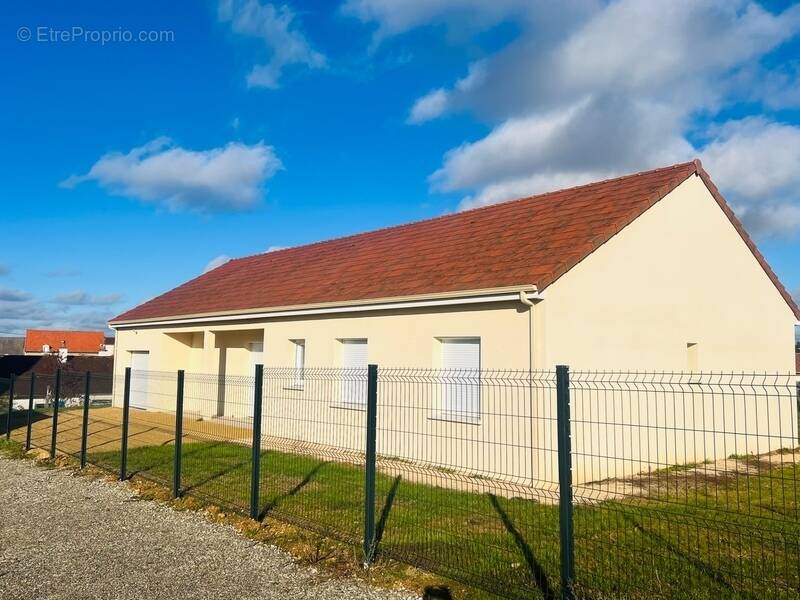 Maison à CHATELLERAULT