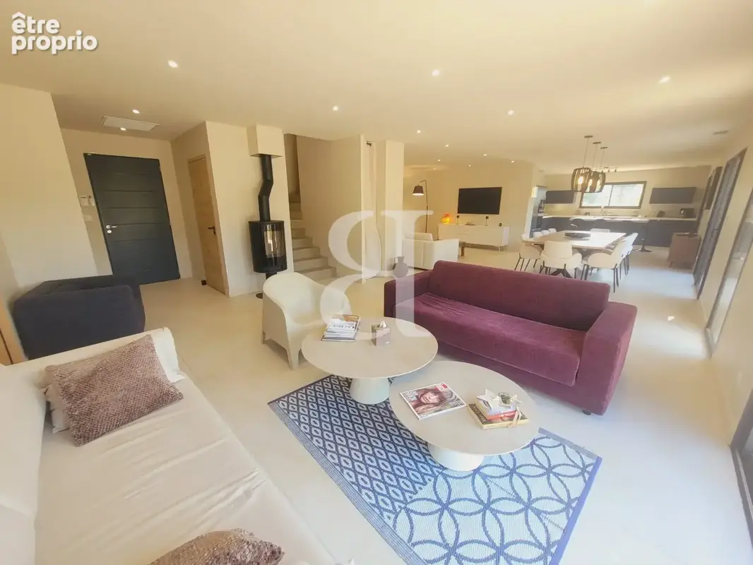 Maison 6 pièces 203 m² à vendre à Grignan (26230) - photo 3