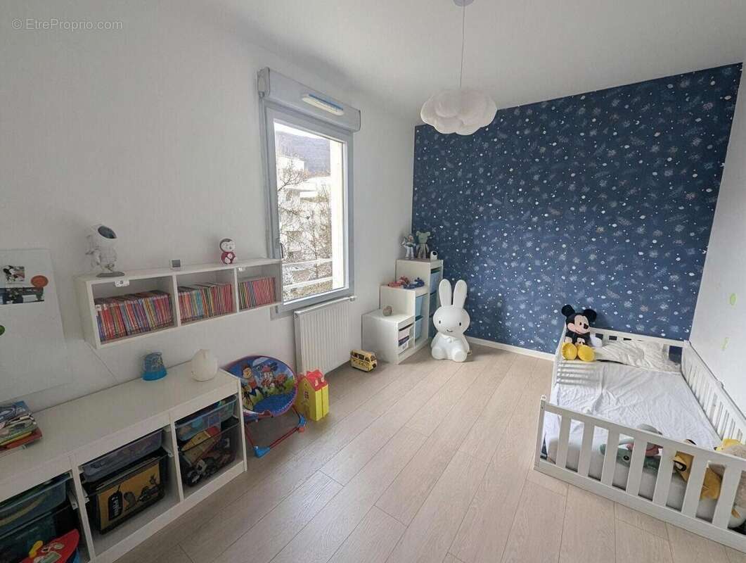 Appartement à MEYLAN
