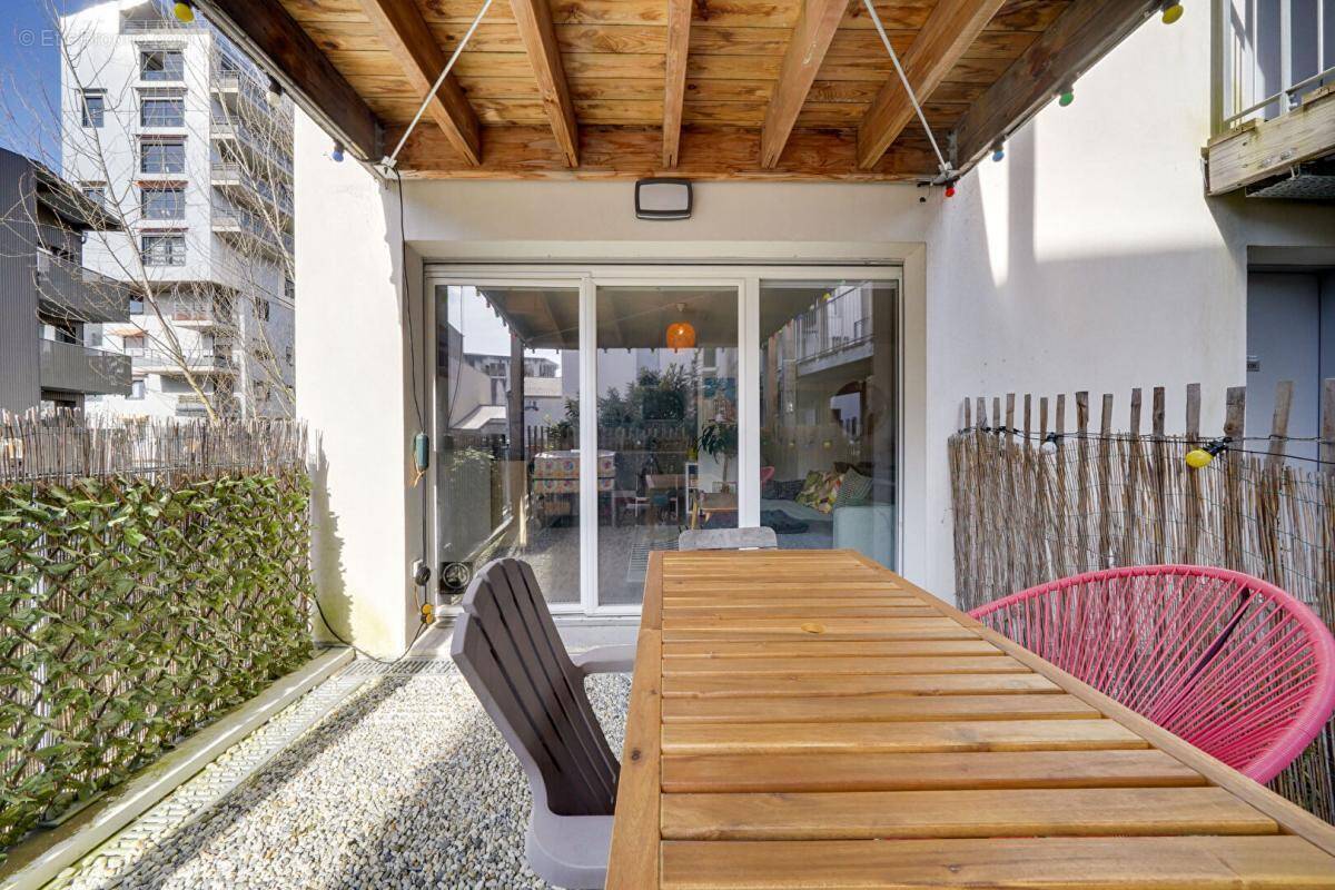 Appartement à BORDEAUX