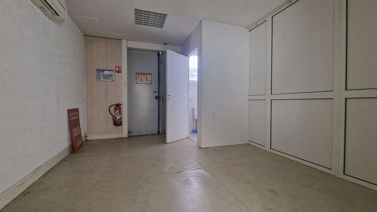 Autre à PONT-SAINTE-MARIE