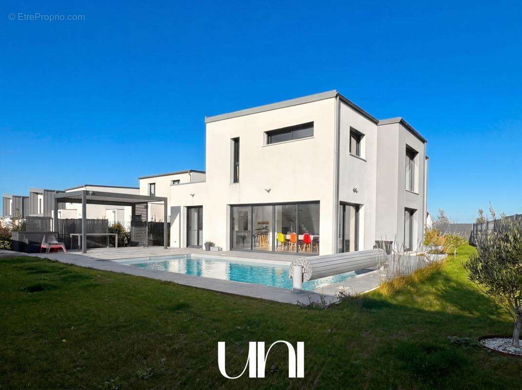 Maison à COURSEULLES-SUR-MER