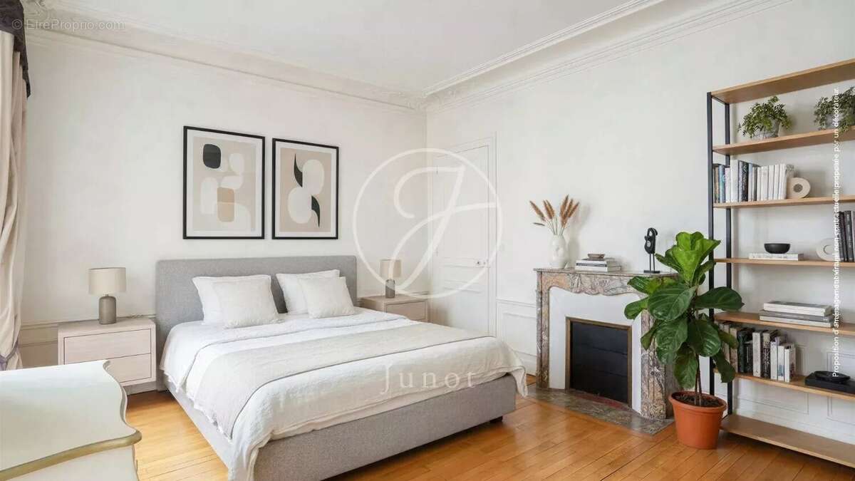 Appartement à PARIS-16E