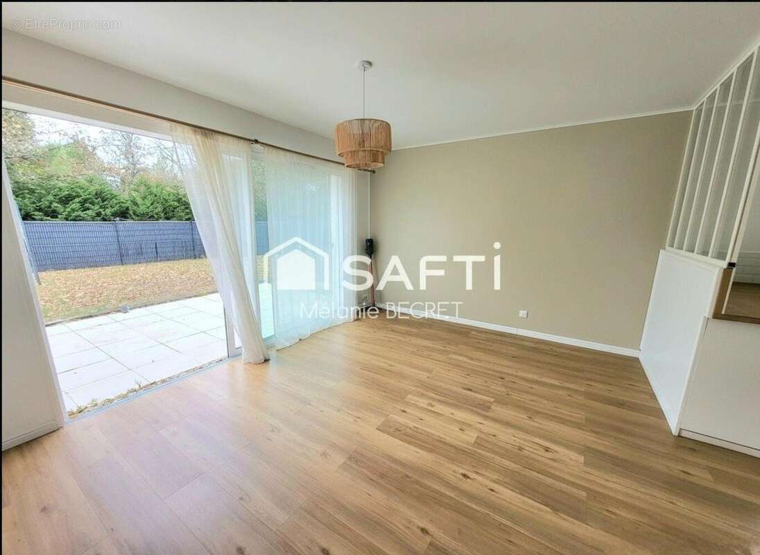 Photo 3 - Maison à MARCHEPRIME