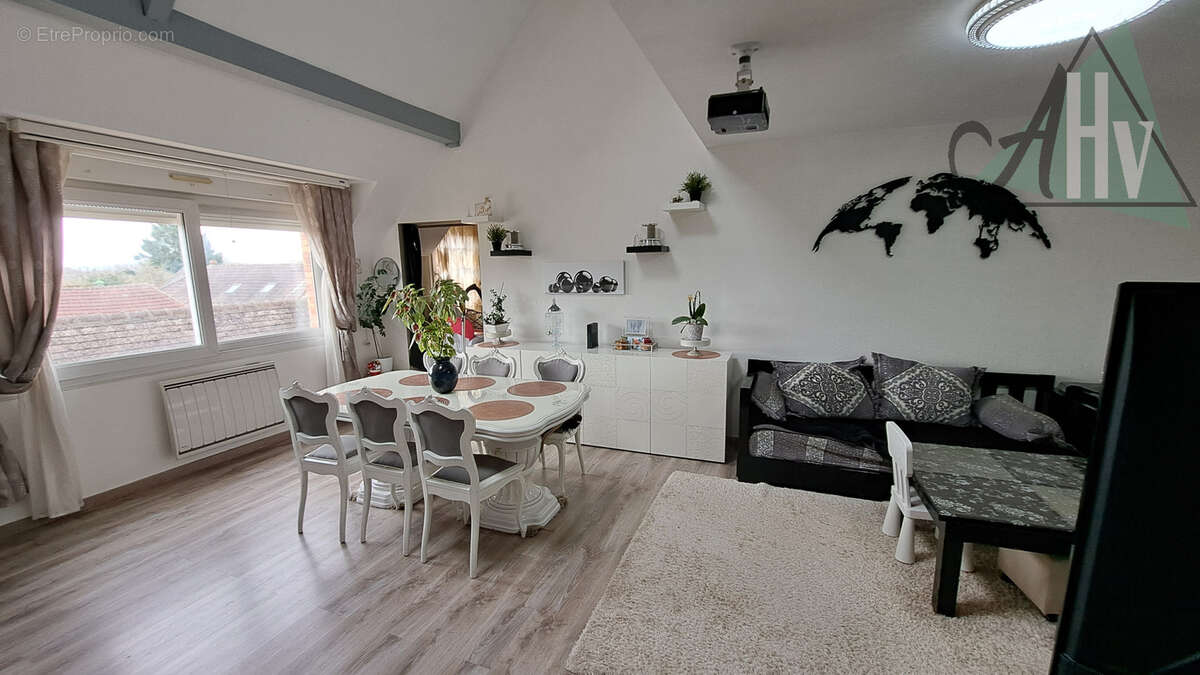 Appartement à SAINT-VALERIEN