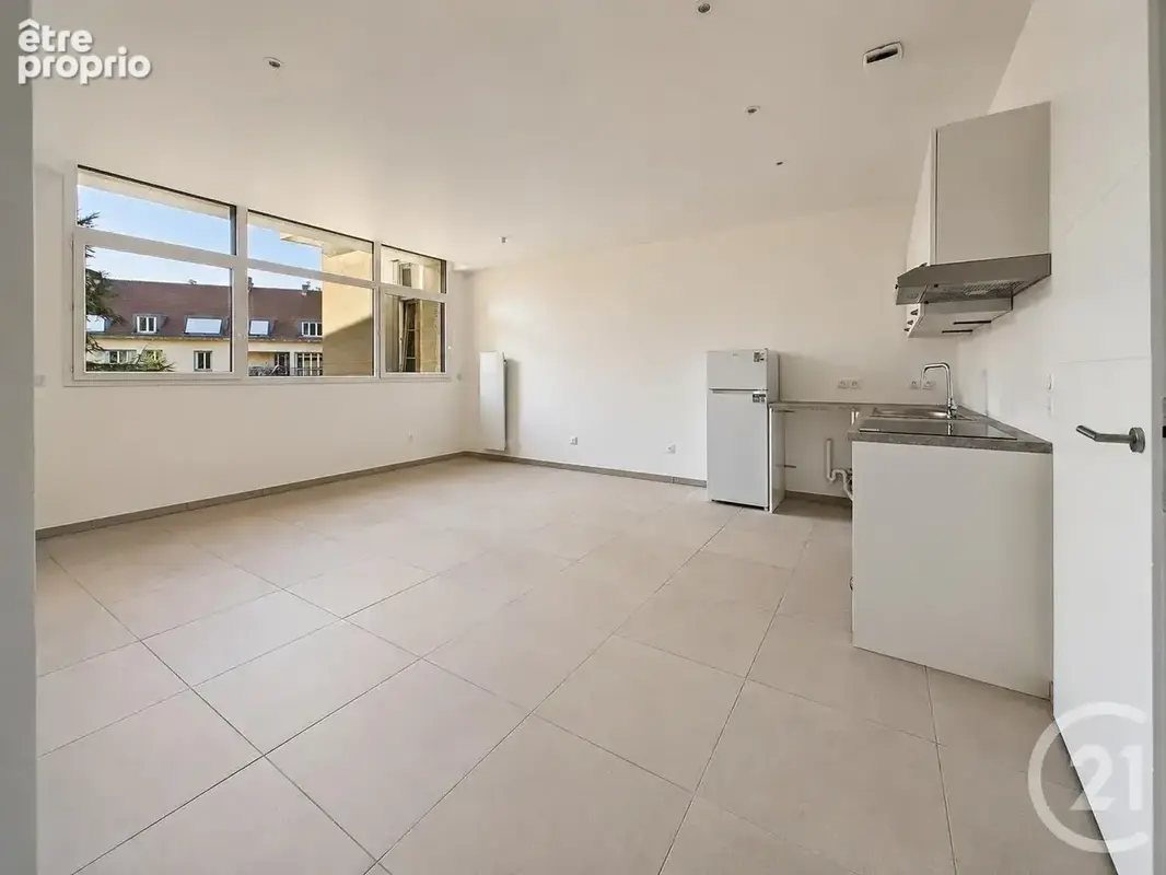 Appartement 3 pièces 66 m² à vendre à Chartres (28000) - photo 2