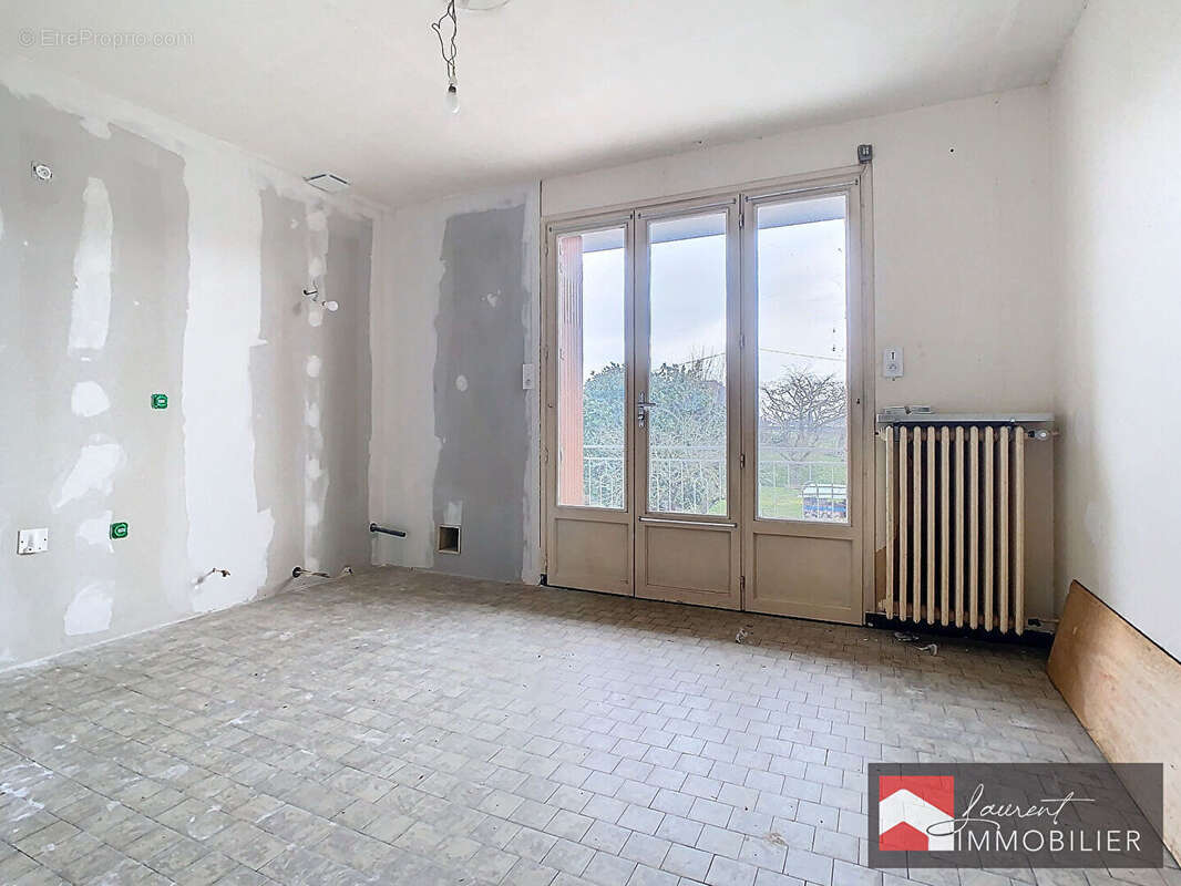 Maison à SAINT-BENIGNE