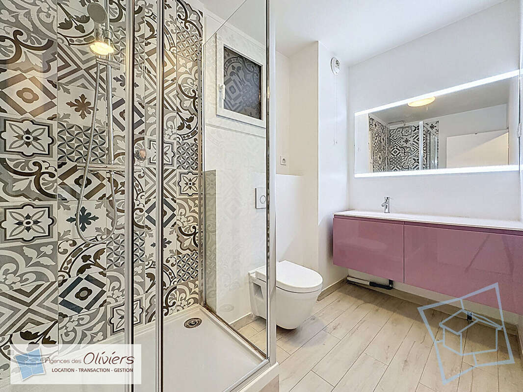 Appartement à VOISINS-LE-BRETONNEUX