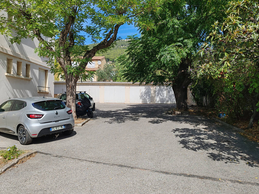 Parking à TOULON