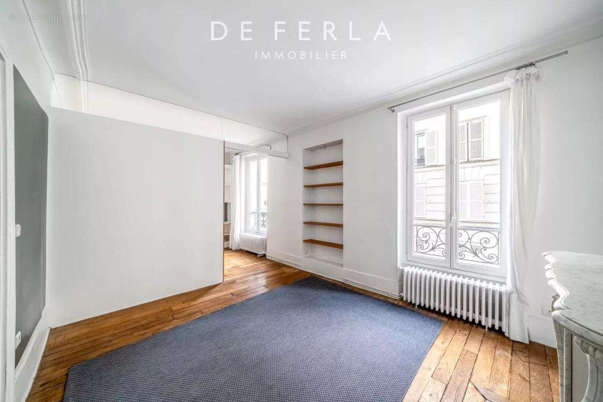 Appartement à PARIS-14E