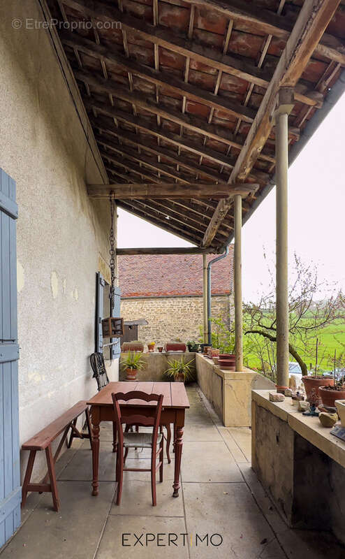 Maison à SAINT-HURUGE